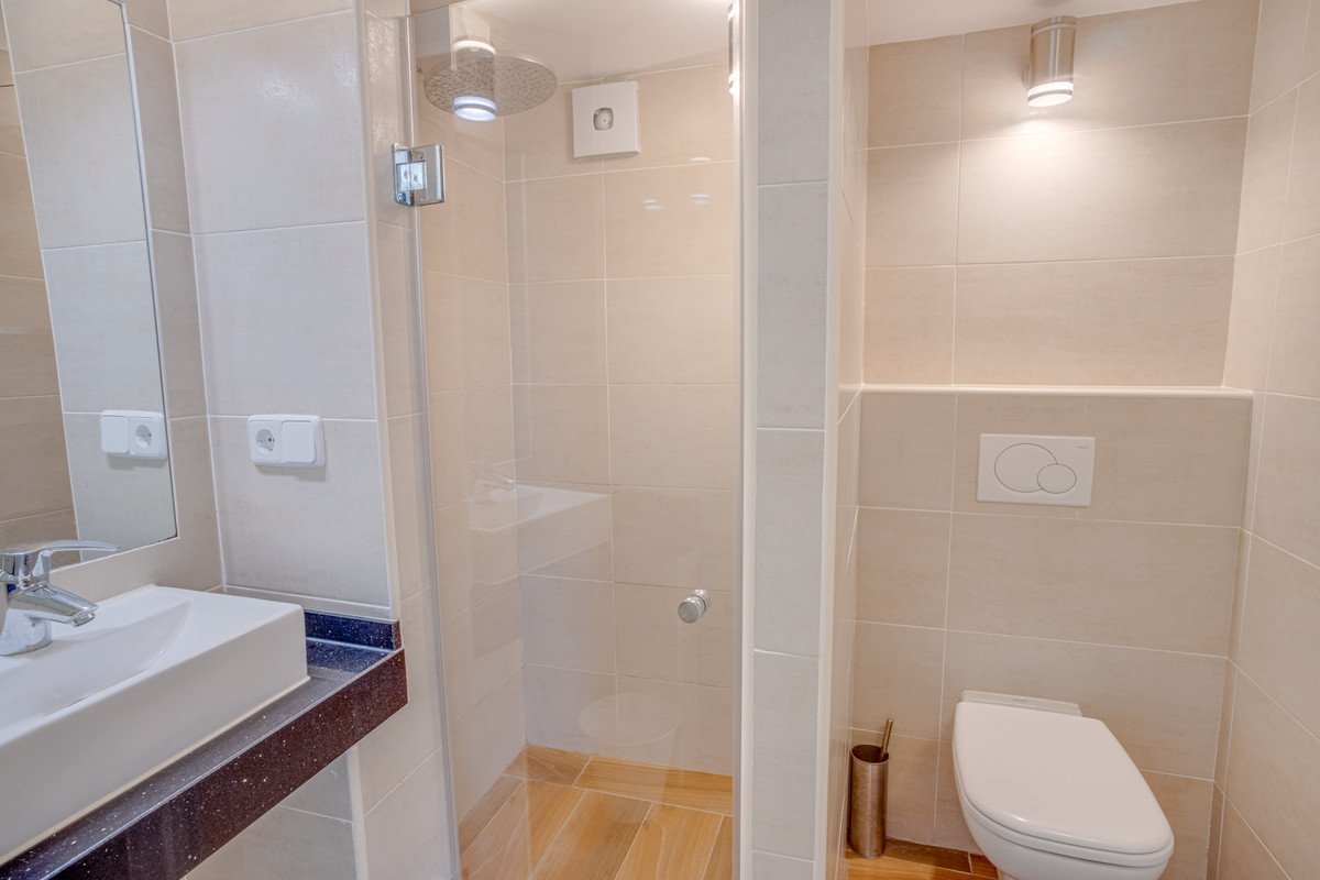 Huis te koop in Elviria | 8 slaapkamers H4964467