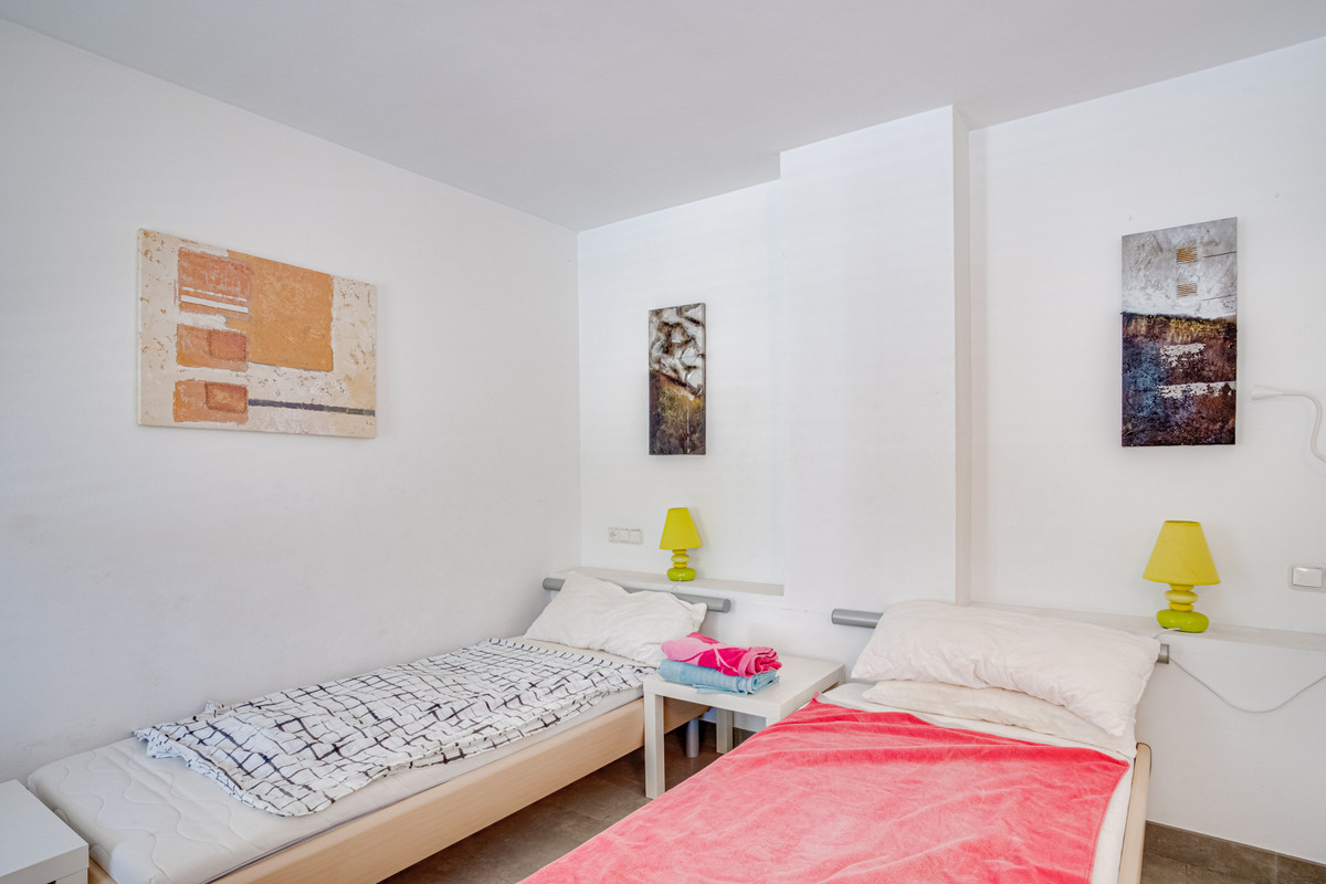Huis te koop in Elviria | 8 slaapkamers H4964467