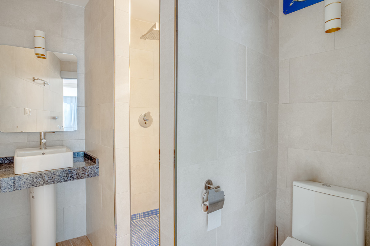 Huis te koop in Elviria | 8 slaapkamers H4964467