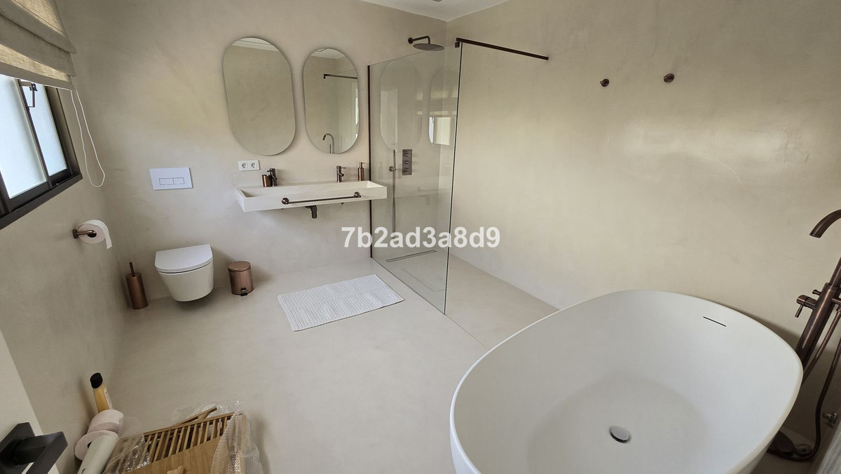 Vrijstaande Villa in Elviria-10