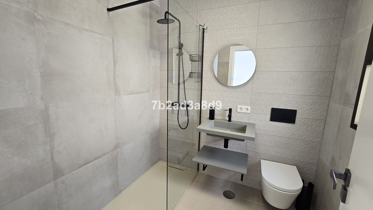 Vrijstaande Villa in Elviria-13