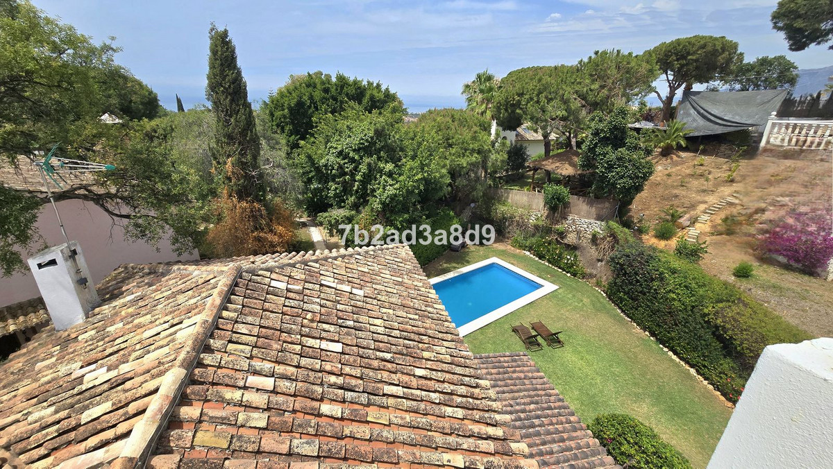 Vrijstaande Villa in Elviria-25