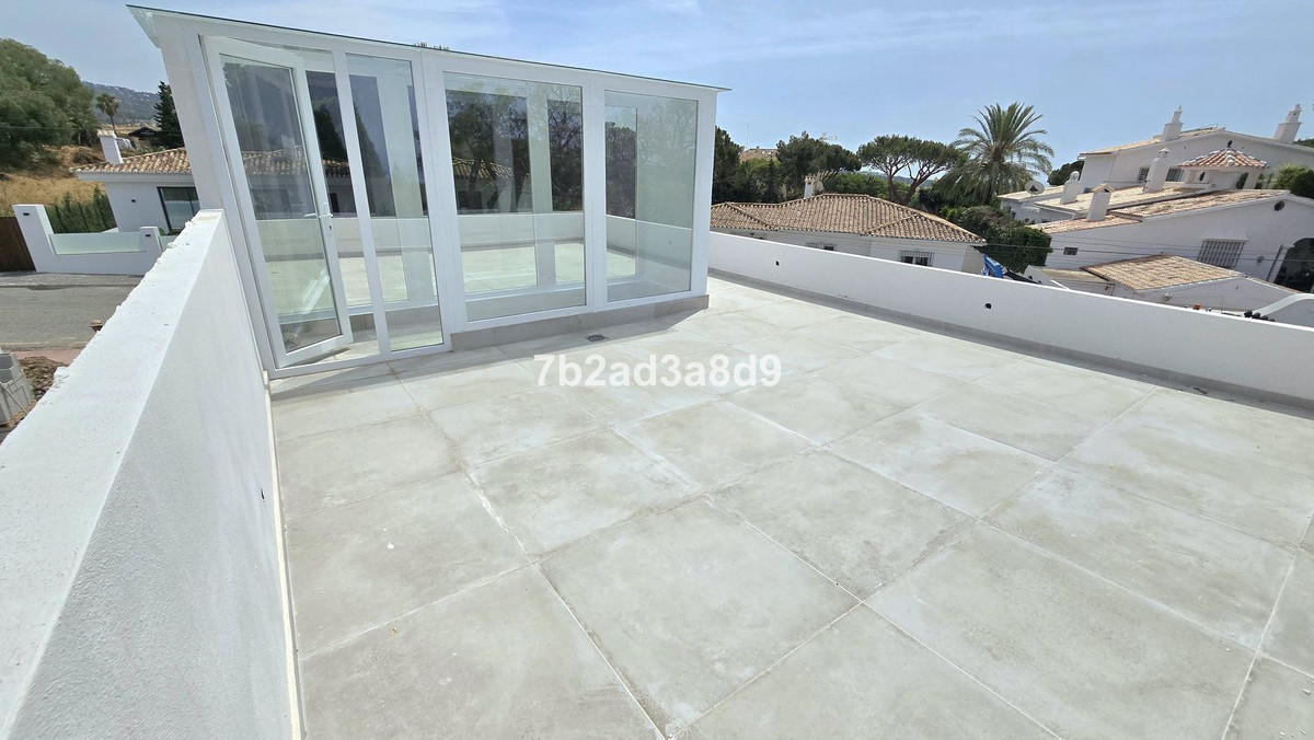 Vrijstaande Villa in Elviria-28