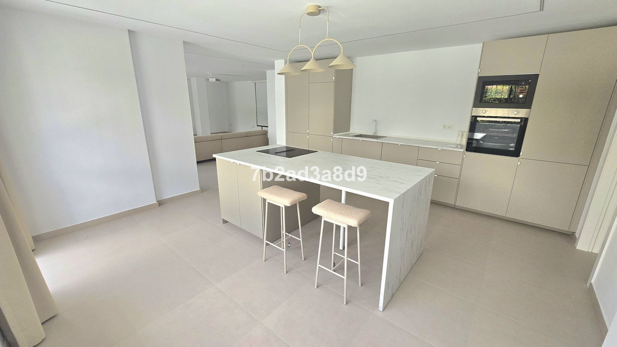 Vrijstaande Villa in Elviria-32
