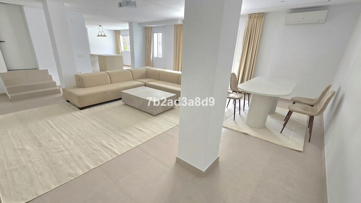 Vrijstaande Villa in Elviria-37