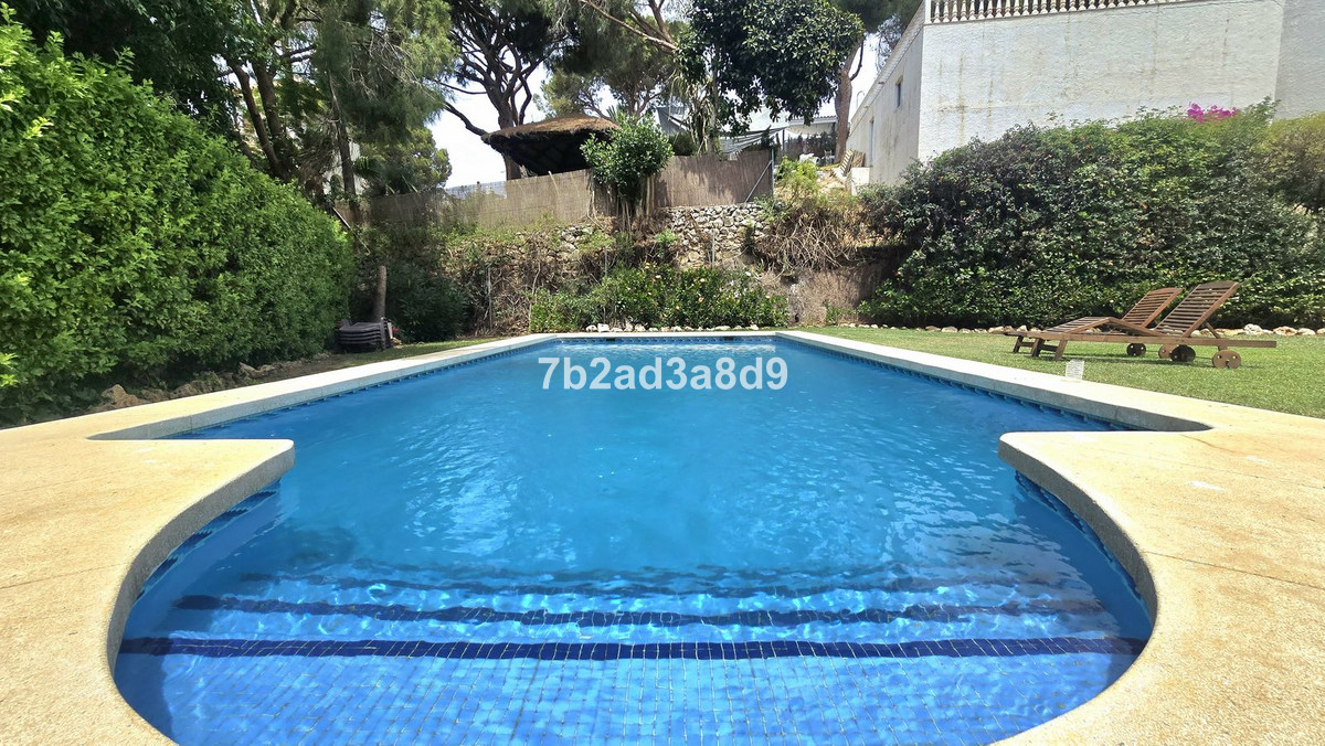 Vrijstaande Villa in Elviria-41