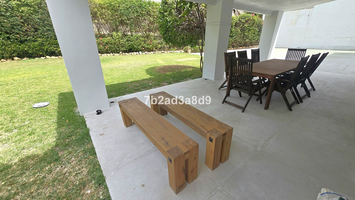 Vrijstaande Villa in Elviria-43