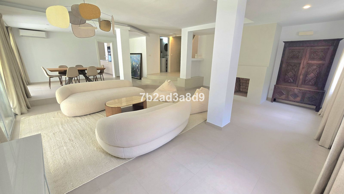 Vrijstaande Villa in Elviria-5