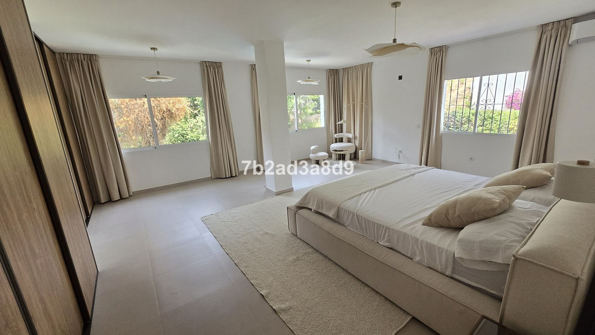 Vrijstaande Villa in Elviria-8