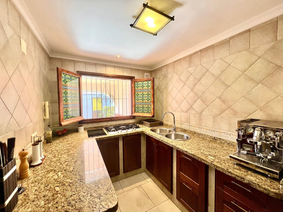 Geschakelde Woning in Elviria-15