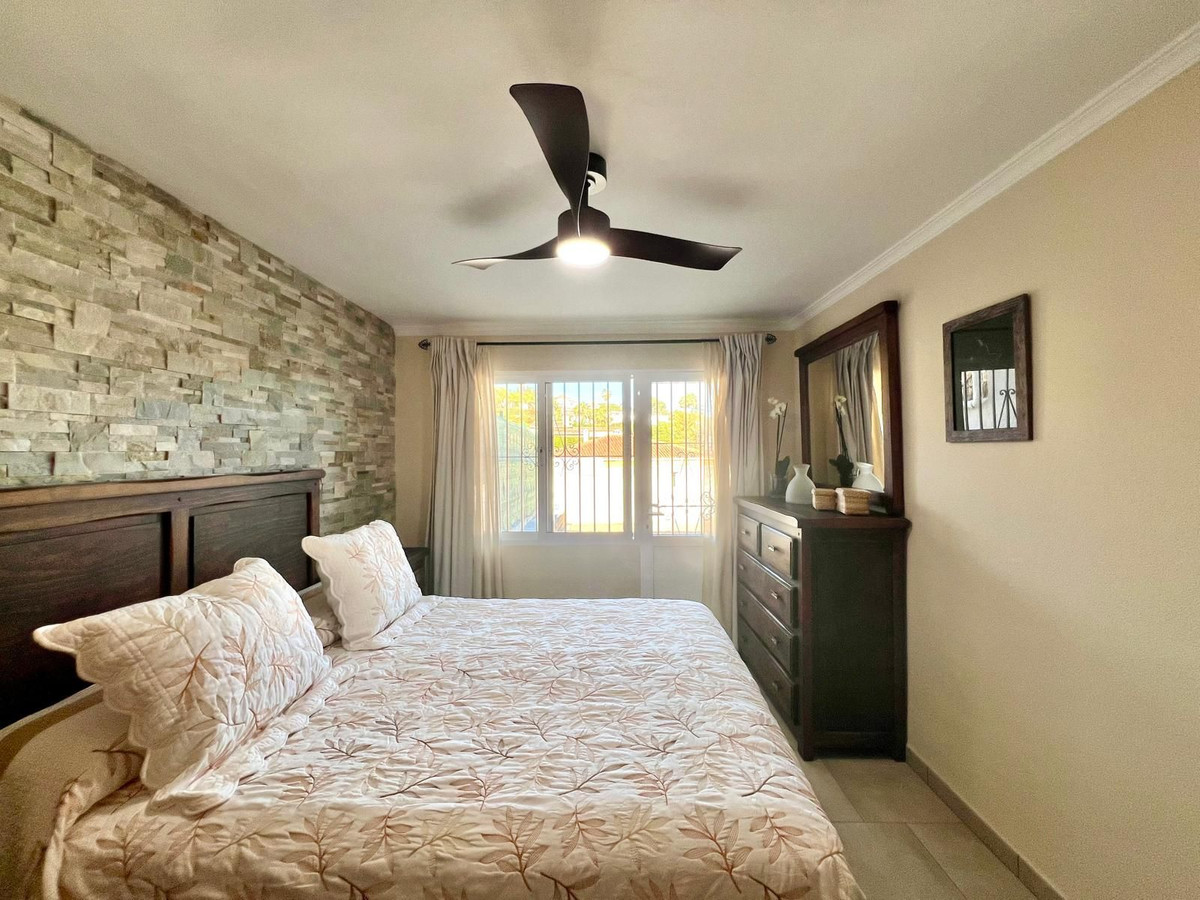 Geschakelde Woning in Elviria-24