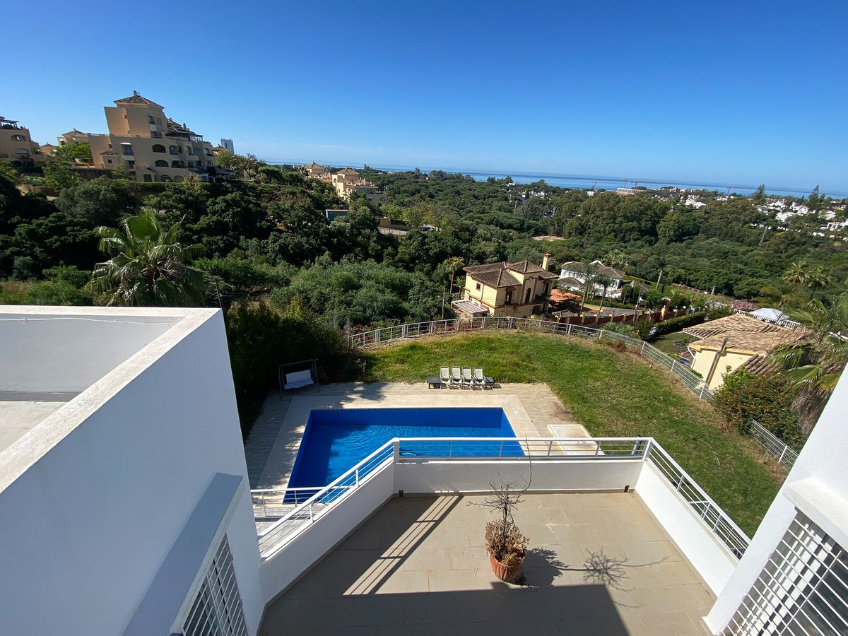 Vrijstaande Villa in Elviria-24