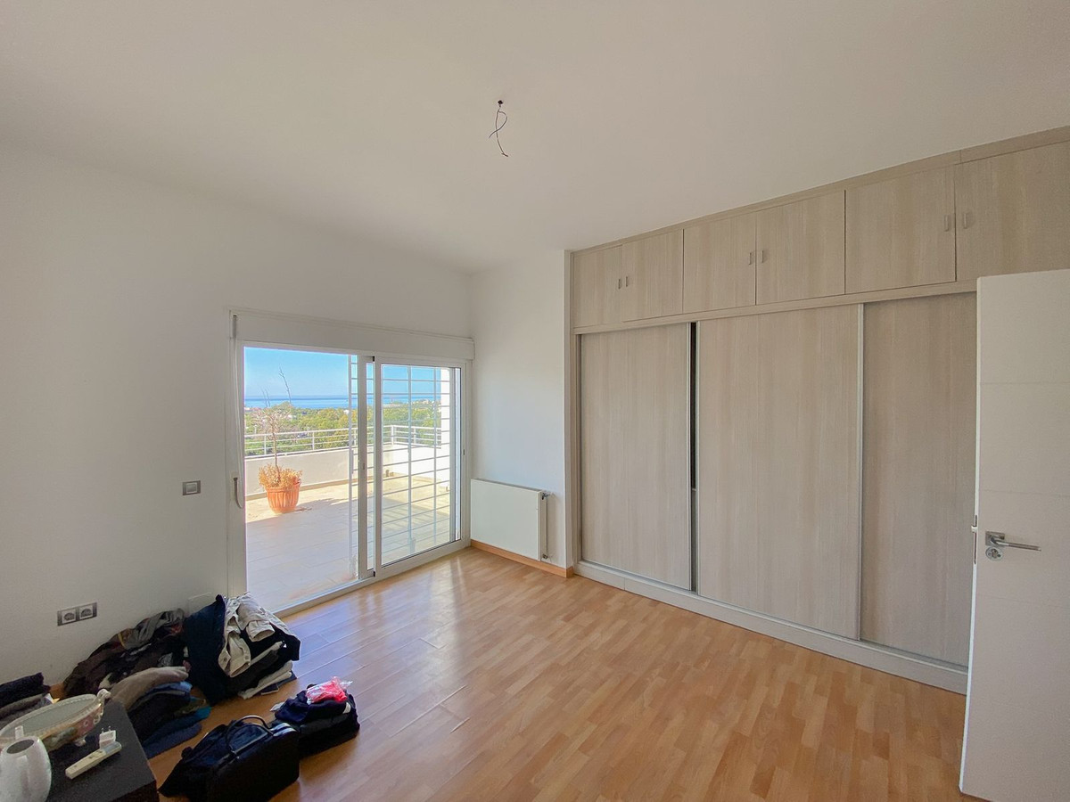 Vrijstaande Villa in Elviria-30