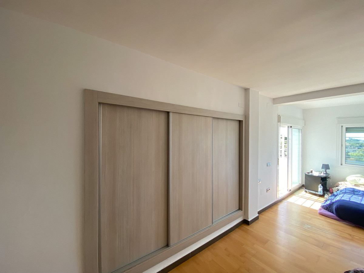 Vrijstaande Villa in Elviria-33