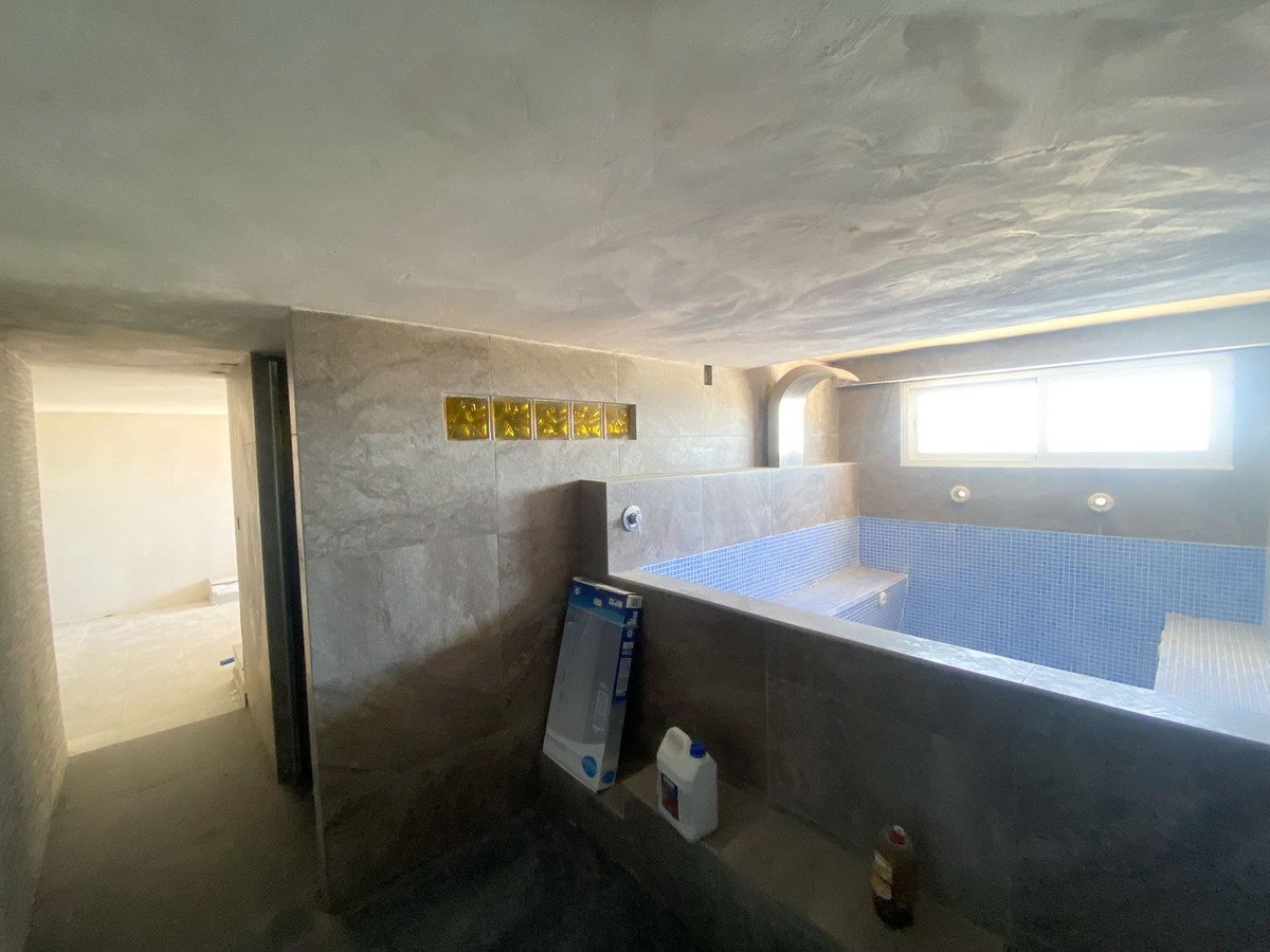 Vrijstaande Villa in Elviria-38