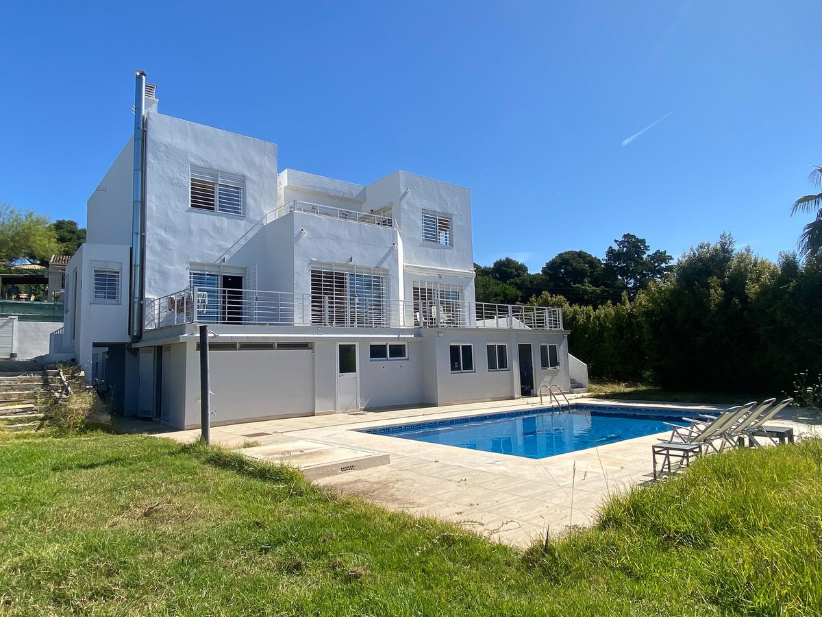 Vrijstaande Villa in Elviria-4