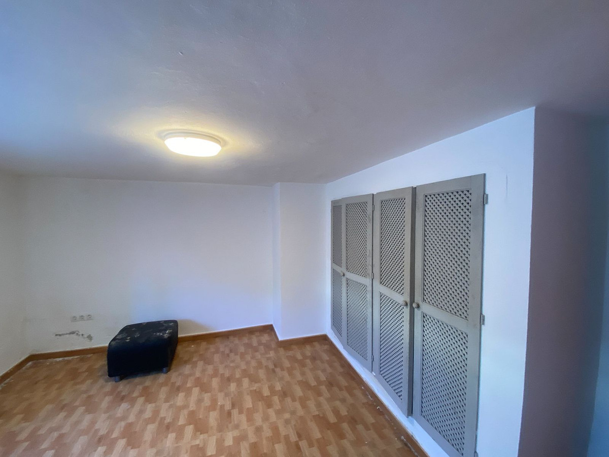 Vrijstaande Villa in Elviria-40