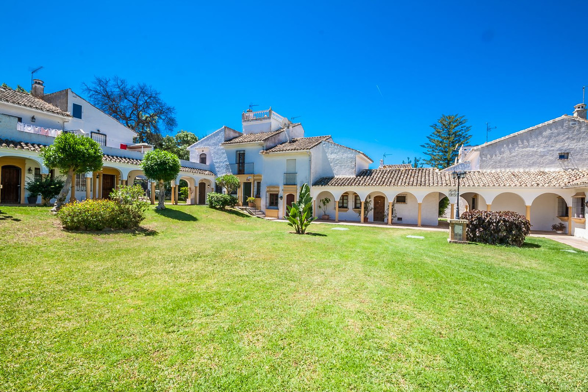 Geschakelde Woning in Elviria-15