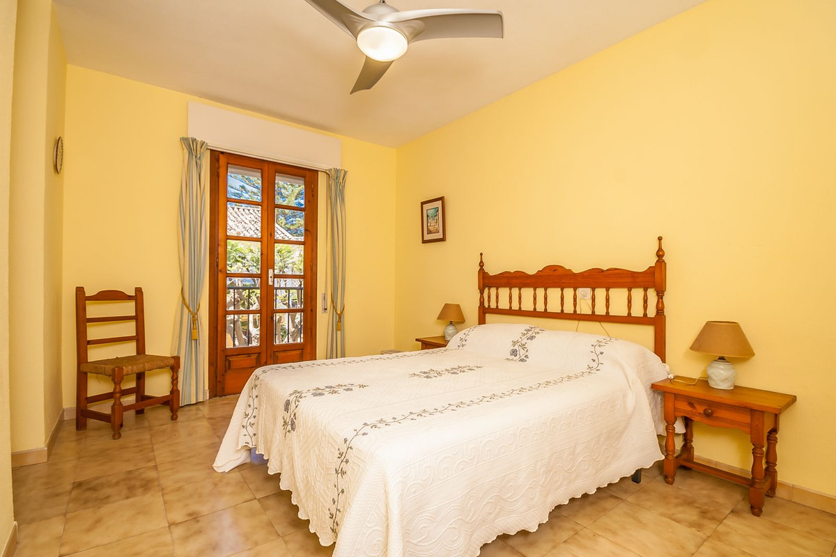 Geschakelde Woning in Elviria-6