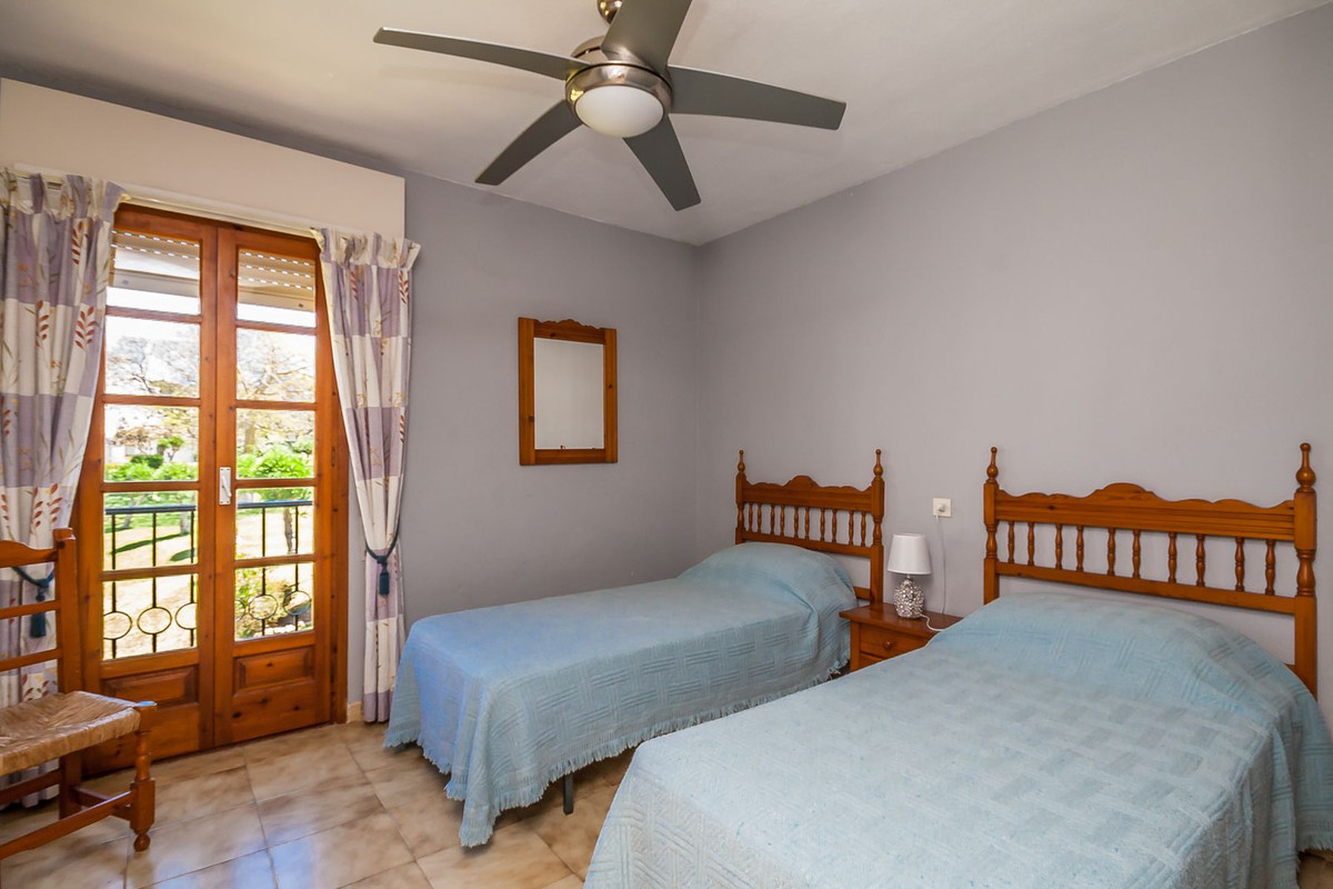 Geschakelde Woning in Elviria-8