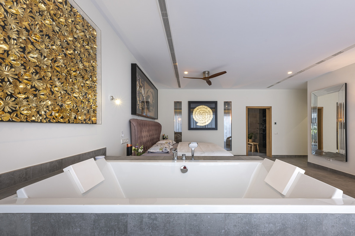 Huis te koop in Elviria | 4 slaapkamers H5049709