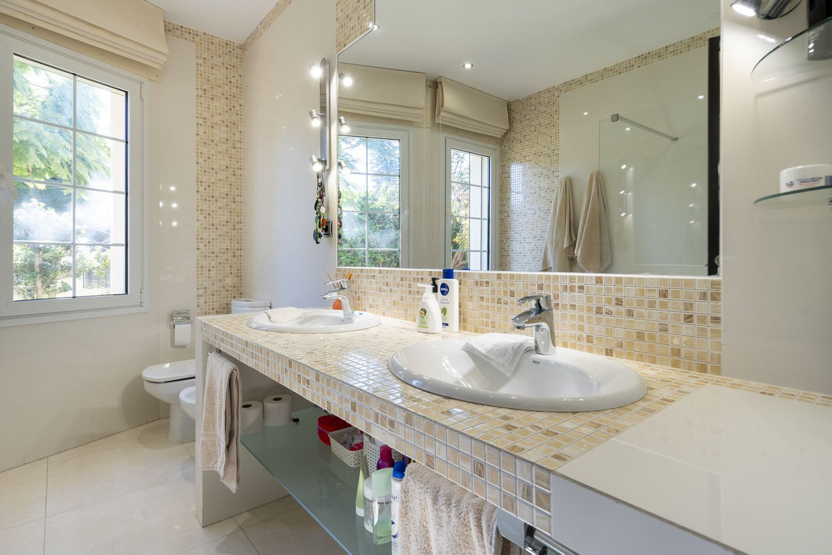 Huis te koop in Elviria | 5 slaapkamers H5056612
