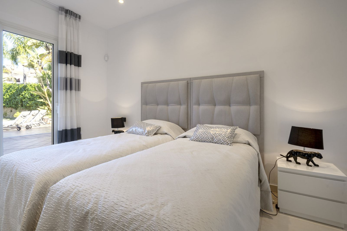 Huis te koop in Elviria | 5 slaapkamers H5056612