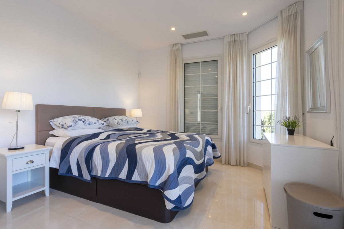 Huis te koop in Elviria | 5 slaapkamers H5056612