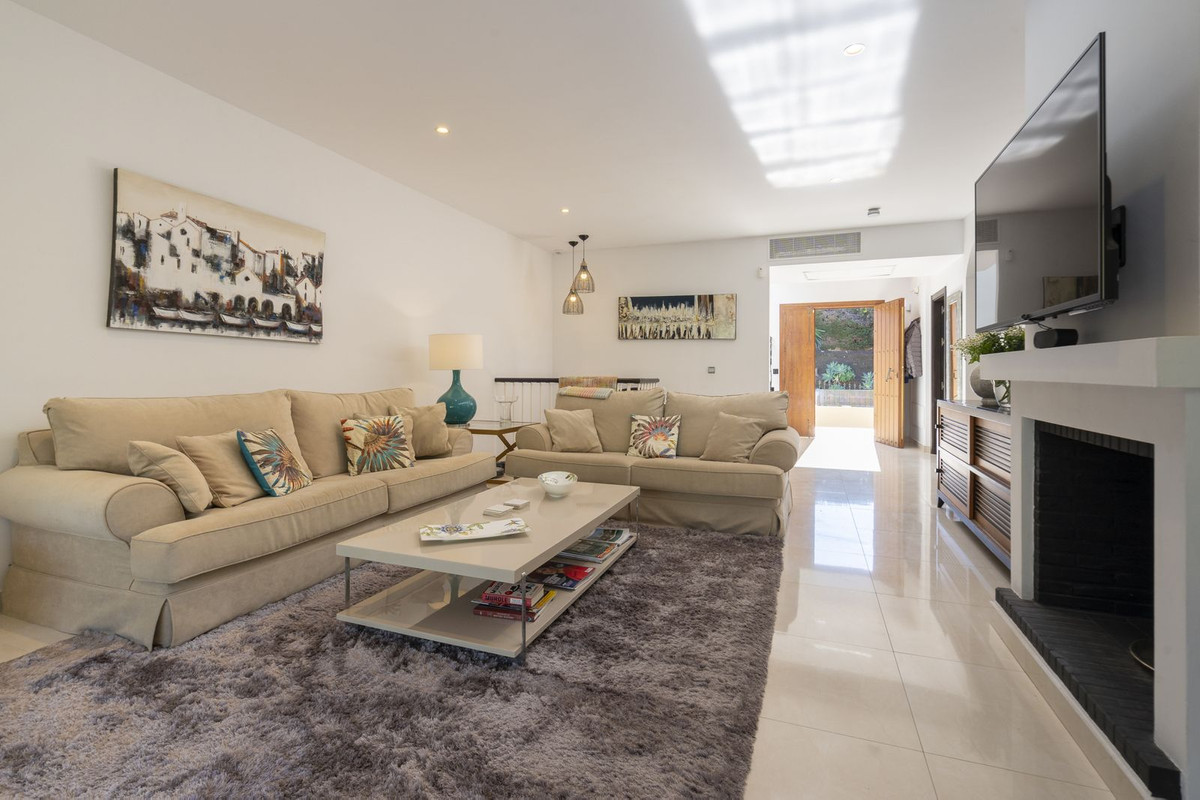 Huis te koop in Elviria | 5 slaapkamers H5056612
