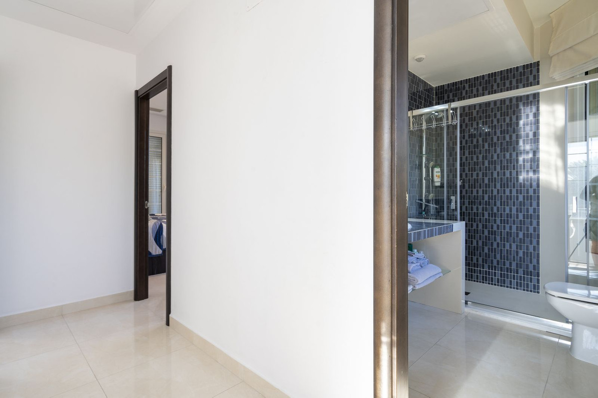Huis te koop in Elviria | 5 slaapkamers H5056612
