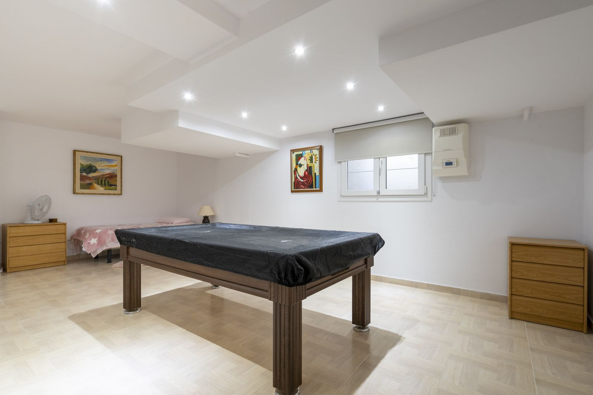 Huis te koop in Elviria | 5 slaapkamers H5056612