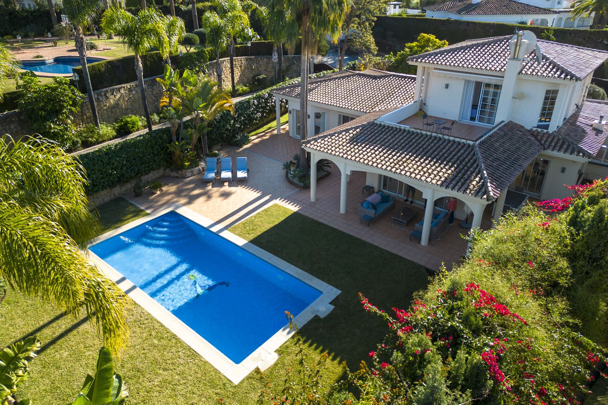 Huis te koop in Elviria | 5 slaapkamers H5056612