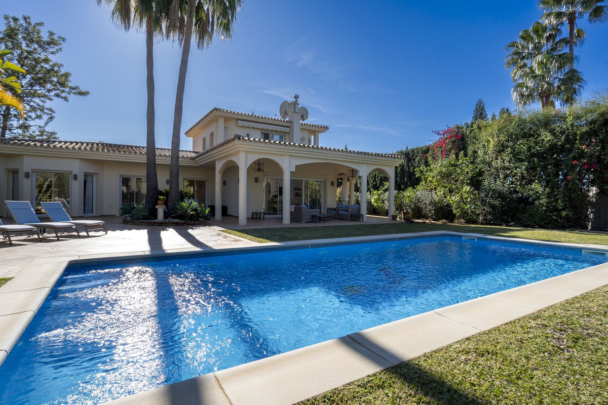 Huis te koop in Elviria | 5 slaapkamers H5056612