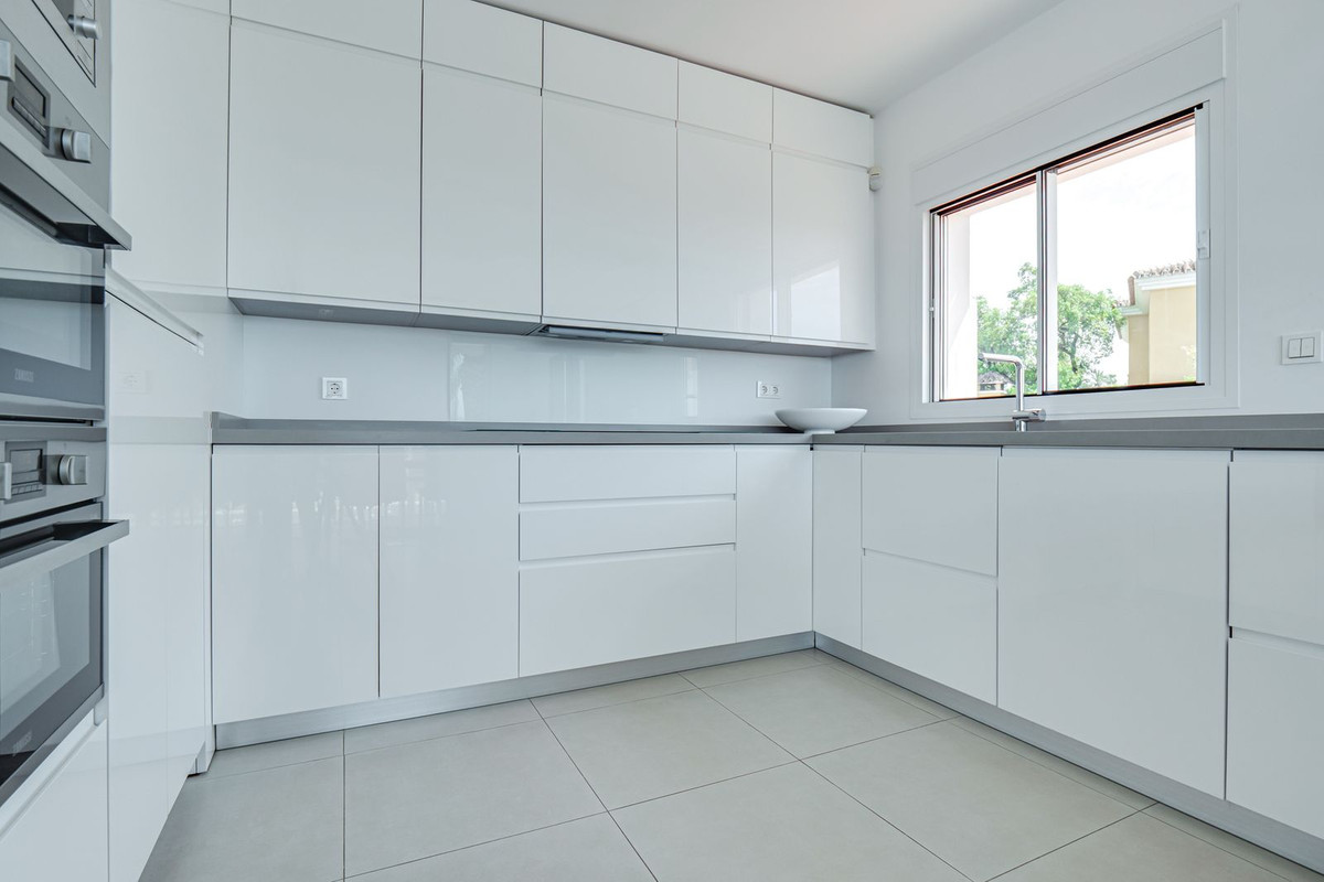 Huis te koop in Elviria | 4 slaapkamers H5057161