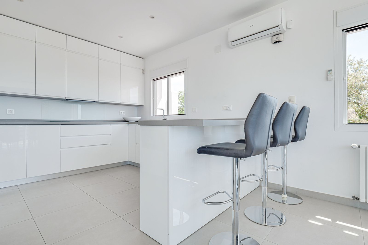 Huis te koop in Elviria | 4 slaapkamers H5057161