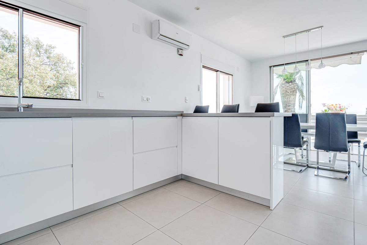 Huis te koop in Elviria | 4 slaapkamers H5057161