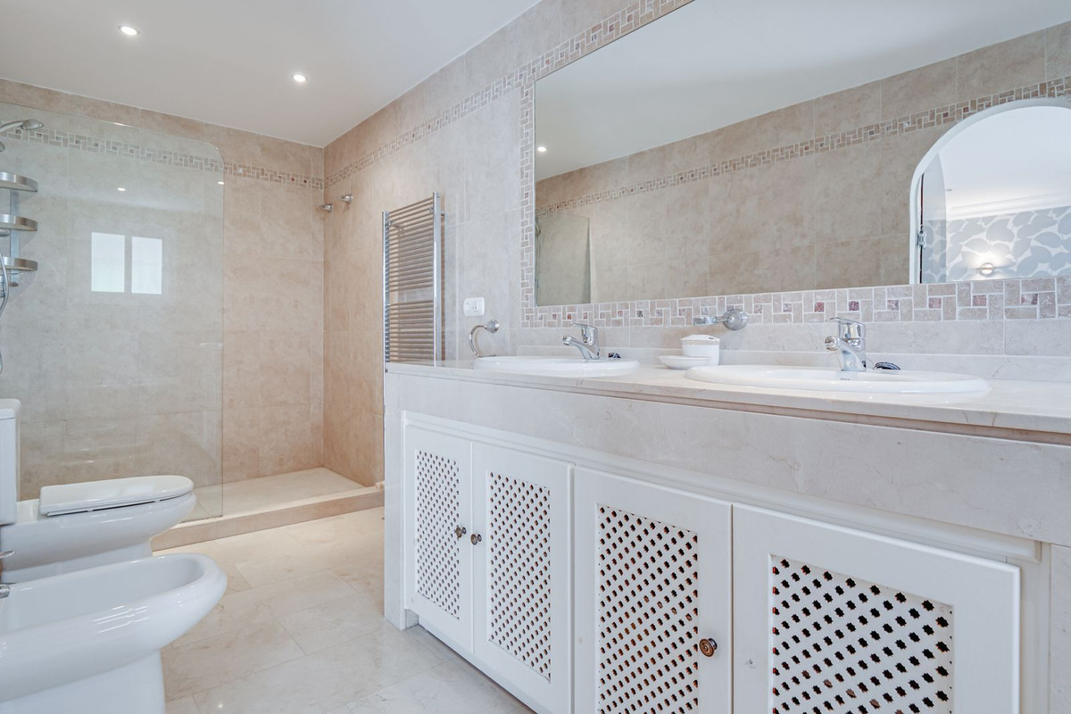 Huis te koop in Elviria | 4 slaapkamers H5057161