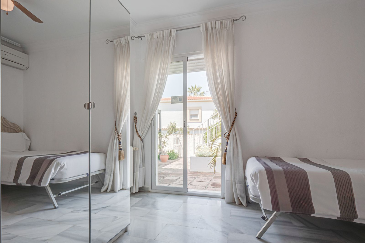 Huis te koop in Elviria | 4 slaapkamers H5057161