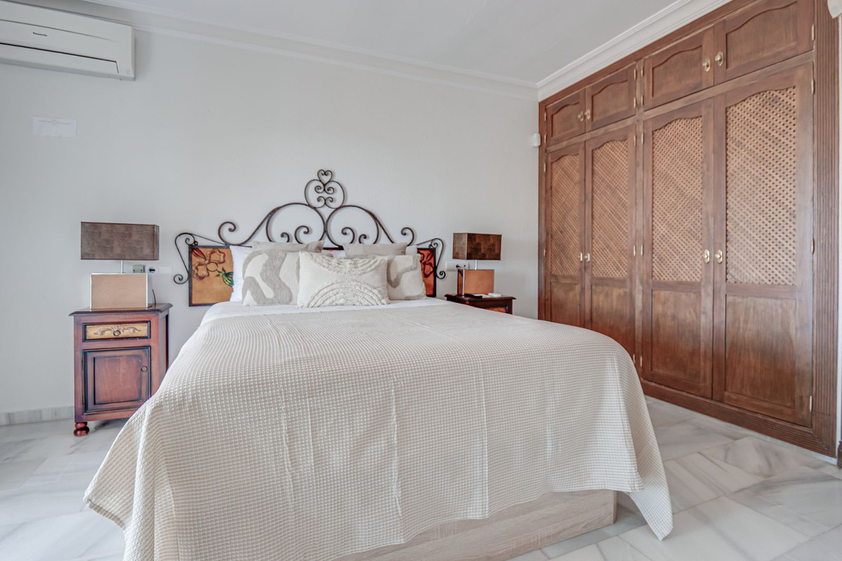 Huis te koop in Elviria | 4 slaapkamers H5057161