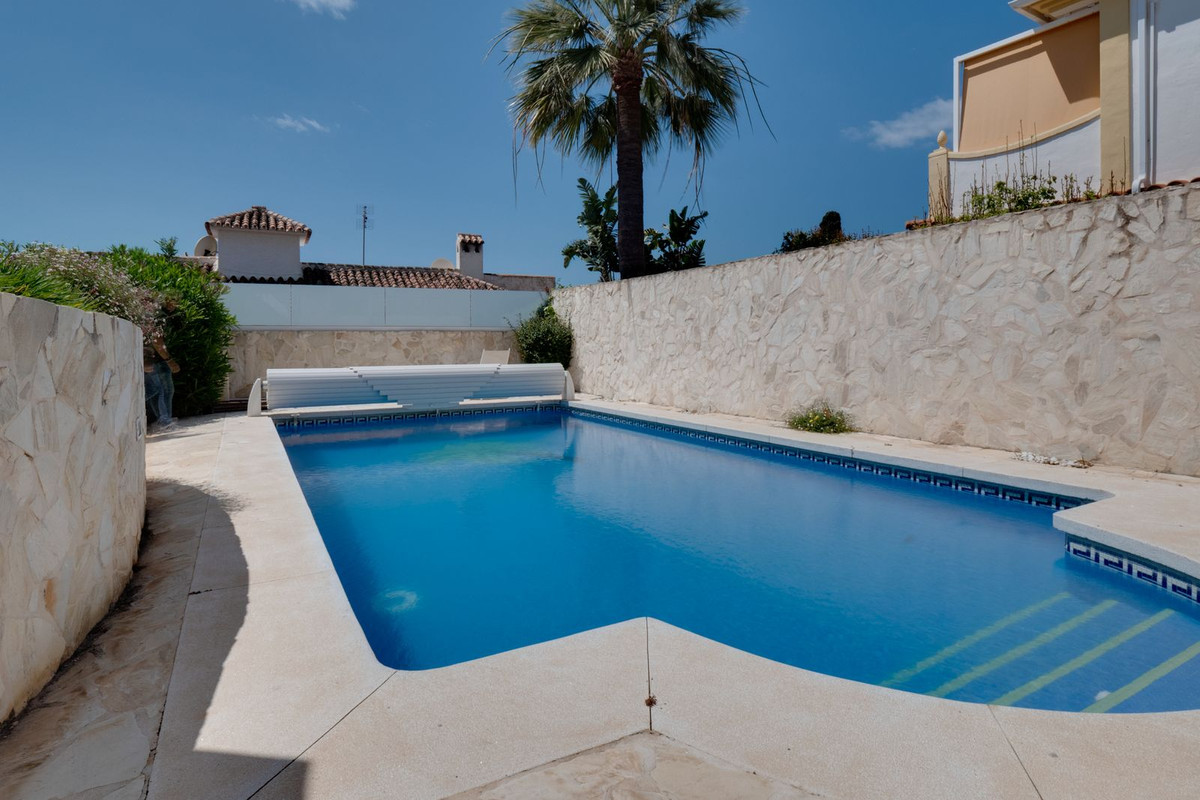 Huis te koop in Elviria | 4 slaapkamers H5057161