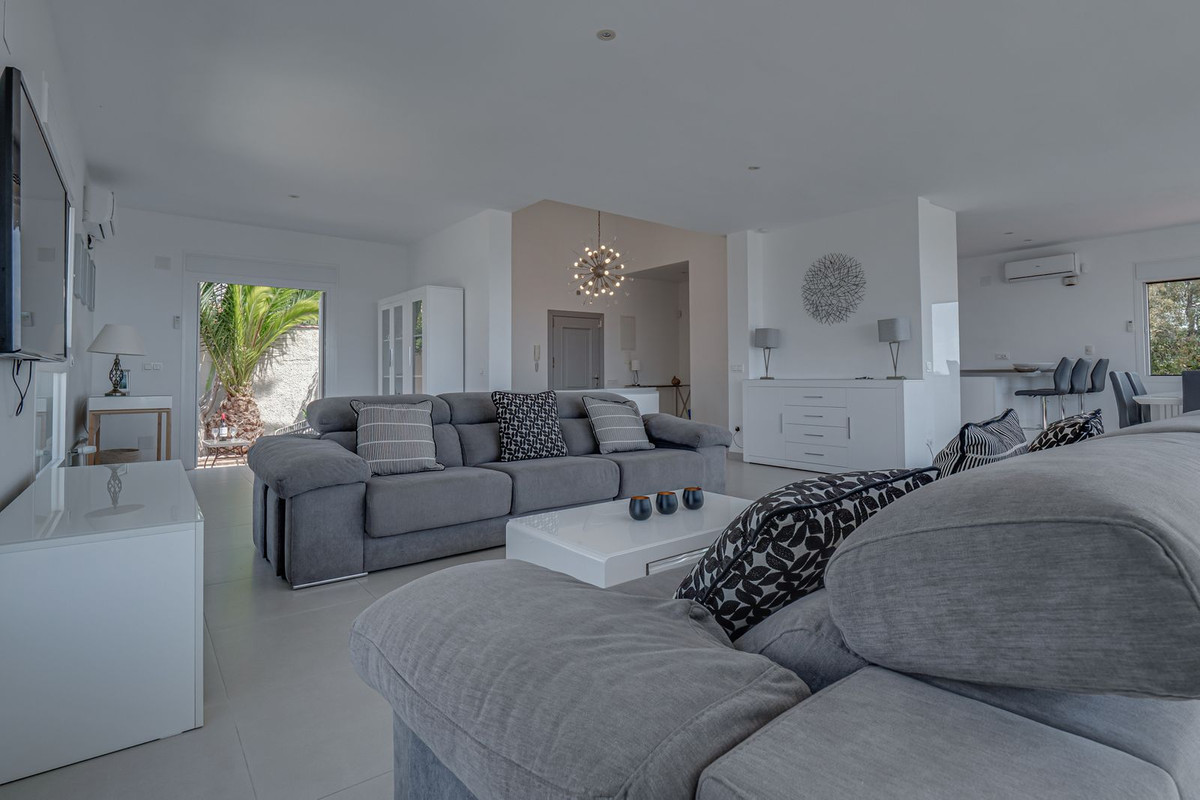 Huis te koop in Elviria | 4 slaapkamers H5057161
