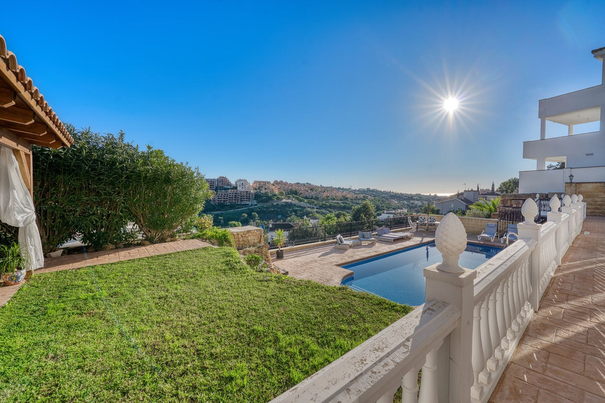 Huis te koop in Elviria | 8 slaapkamers H5061424