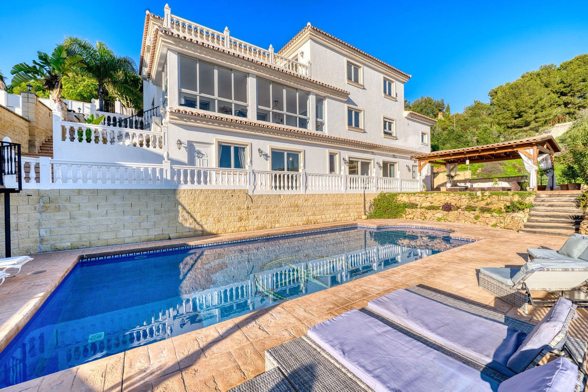 Huis te koop in Elviria | 8 slaapkamers H5061424