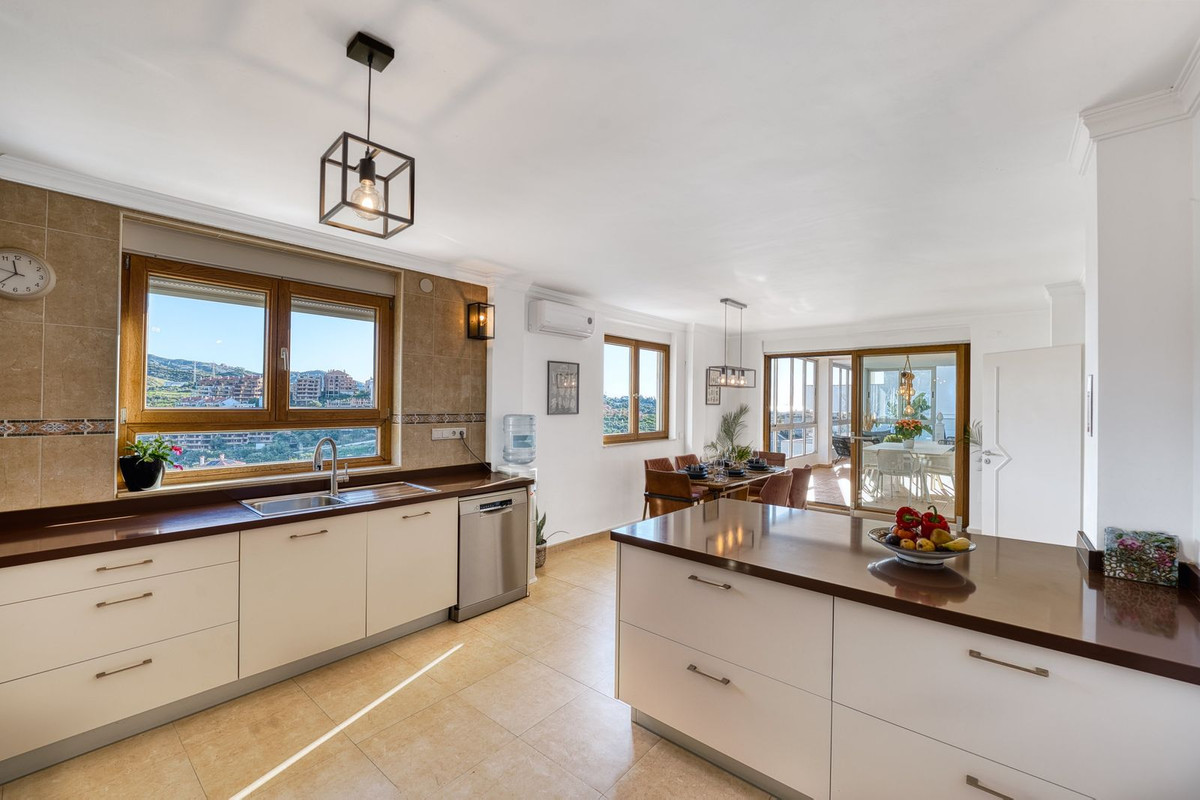 Huis te koop in Elviria | 8 slaapkamers H5061424