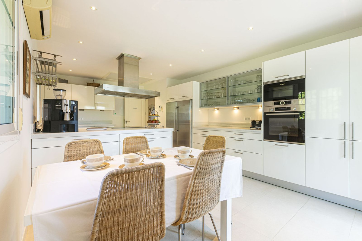 Huis te koop in Elviria | 5 slaapkamers H5081137