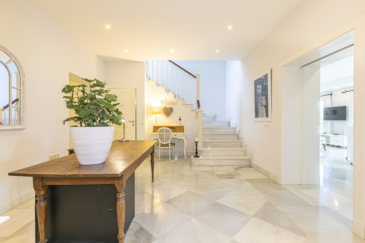 Huis te koop in Elviria | 5 slaapkamers H5081137