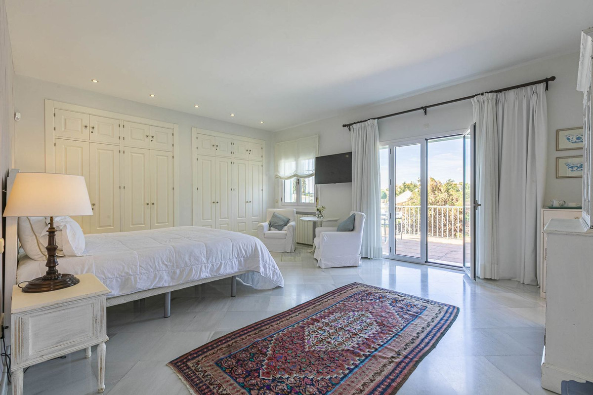 Huis te koop in Elviria | 5 slaapkamers H5081137