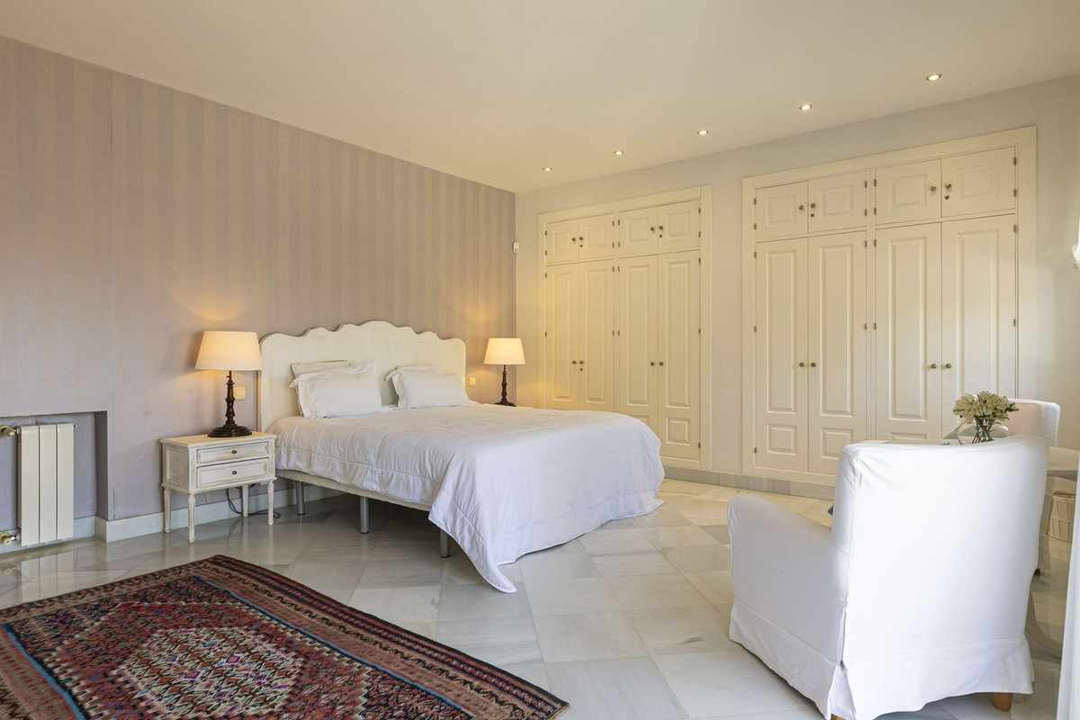 Huis te koop in Elviria | 5 slaapkamers H5081137