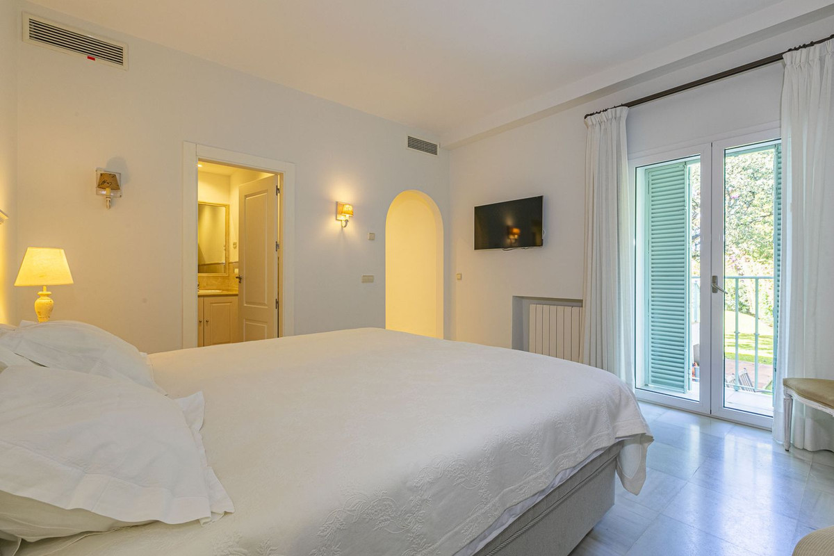 Huis te koop in Elviria | 5 slaapkamers H5081137