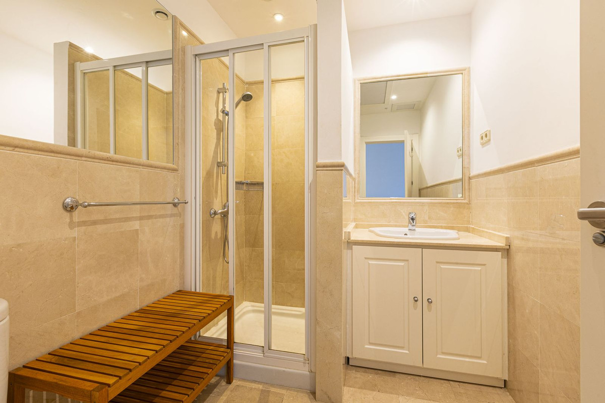Huis te koop in Elviria | 5 slaapkamers H5081137